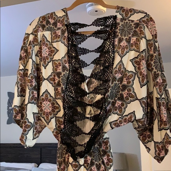 Romper - Picture 2 of 4